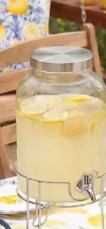 Szklany słój z kranikiem